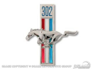 68 302 Running Horse Emblem LH